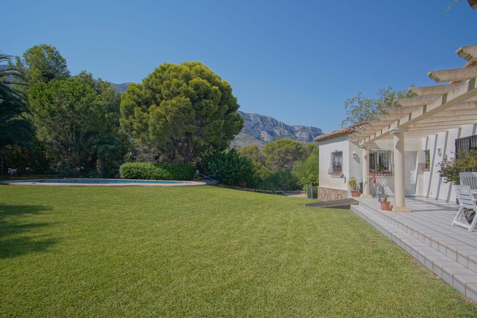 C4XY8286DEN Villa mit Panoramablick auf das Meer zum Verkauf in Denia.
