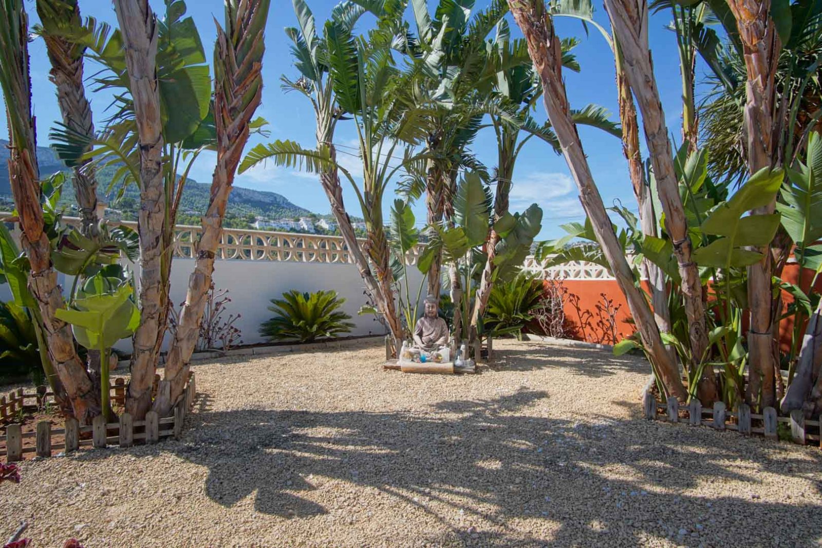 8291DEN Doppelhaushälfte zum Verkauf in La Pedrera, Dénia, nur einen Steinwurf vom Zentrum entfernt.