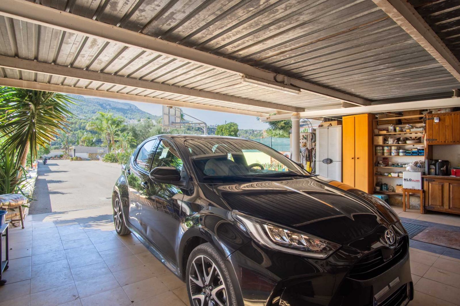 8291DEN Doppelhaushälfte zum Verkauf in La Pedrera, Dénia, nur einen Steinwurf vom Zentrum entfernt.