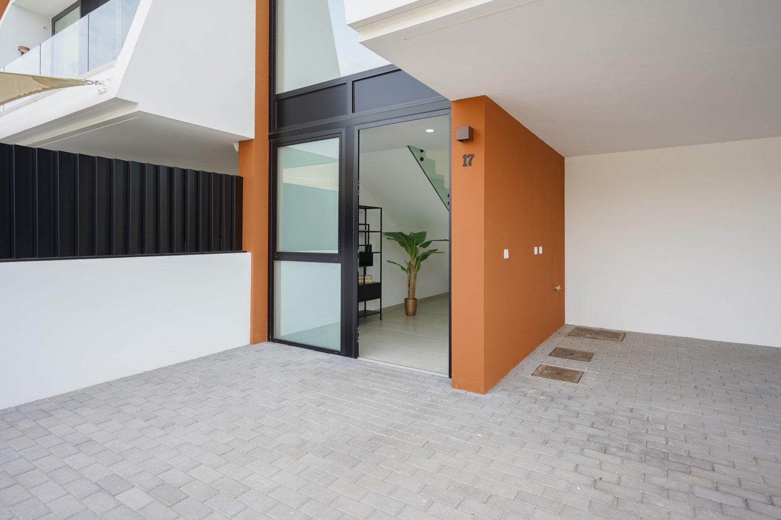 4568CAL Moderne Neubau-Doppelhaushälfte zum Verkauf in Calpe