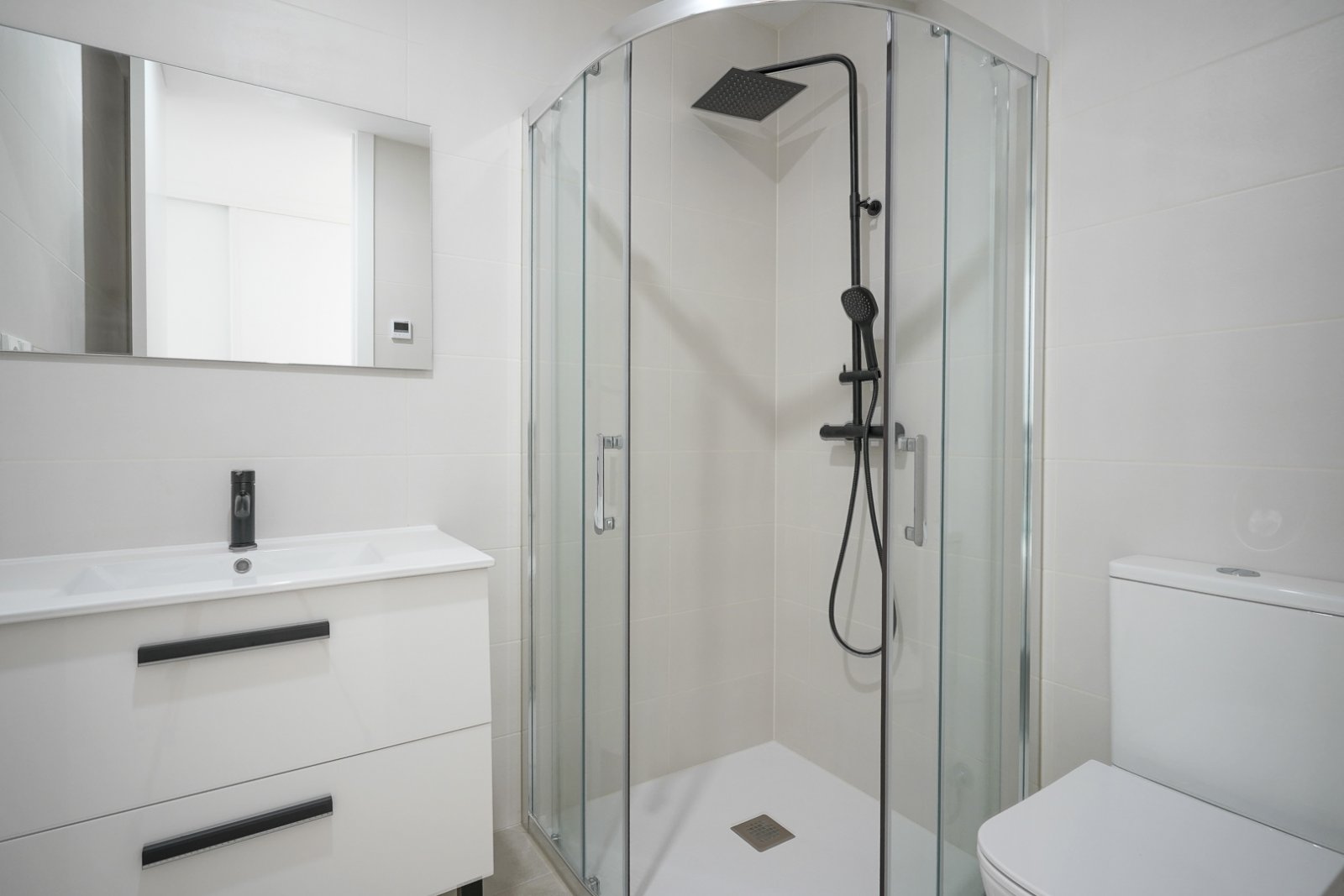 4568CAL Moderne Neubau-Doppelhaushälfte zum Verkauf in Calpe