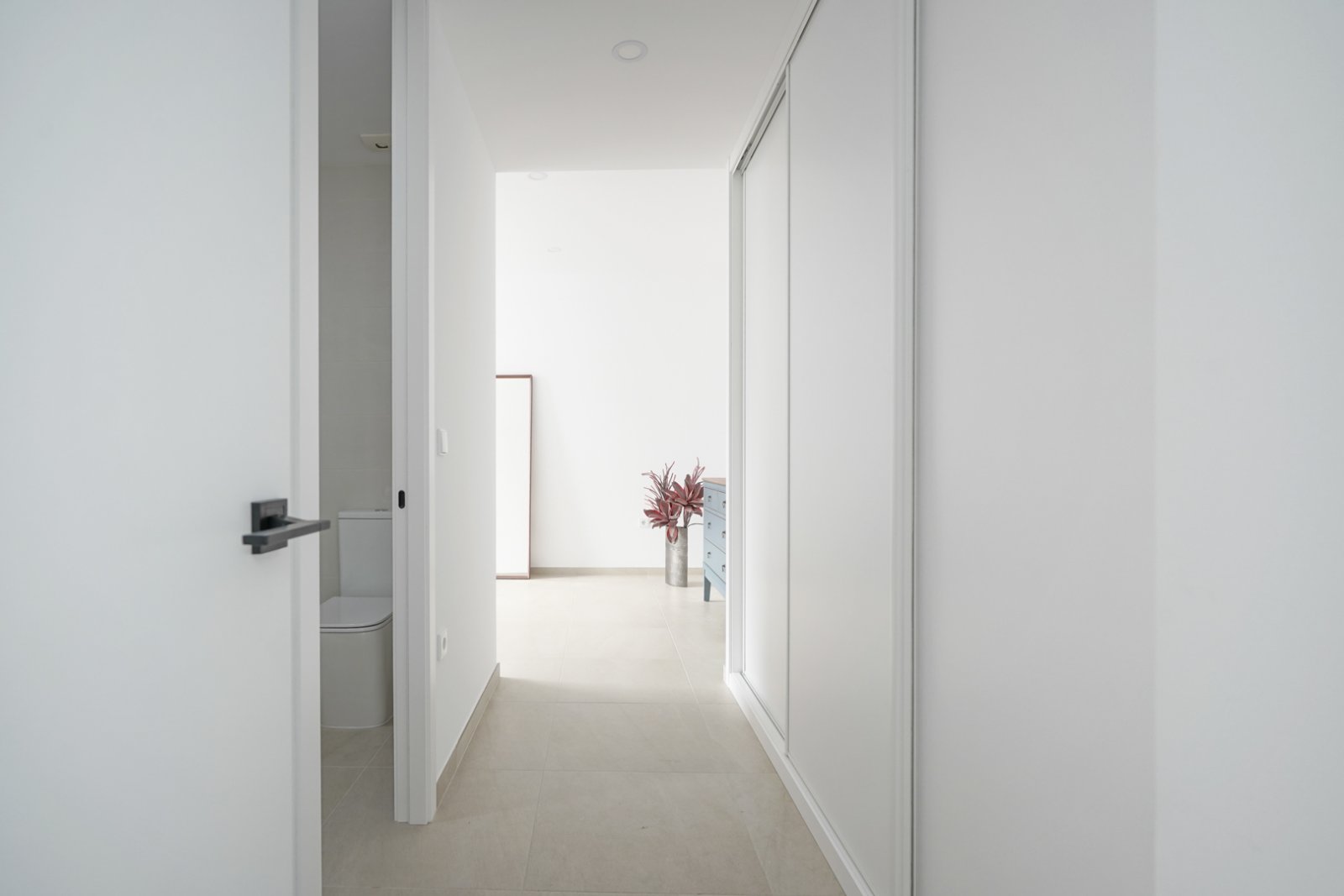 4568CAL Moderne Neubau-Doppelhaushälfte zum Verkauf in Calpe