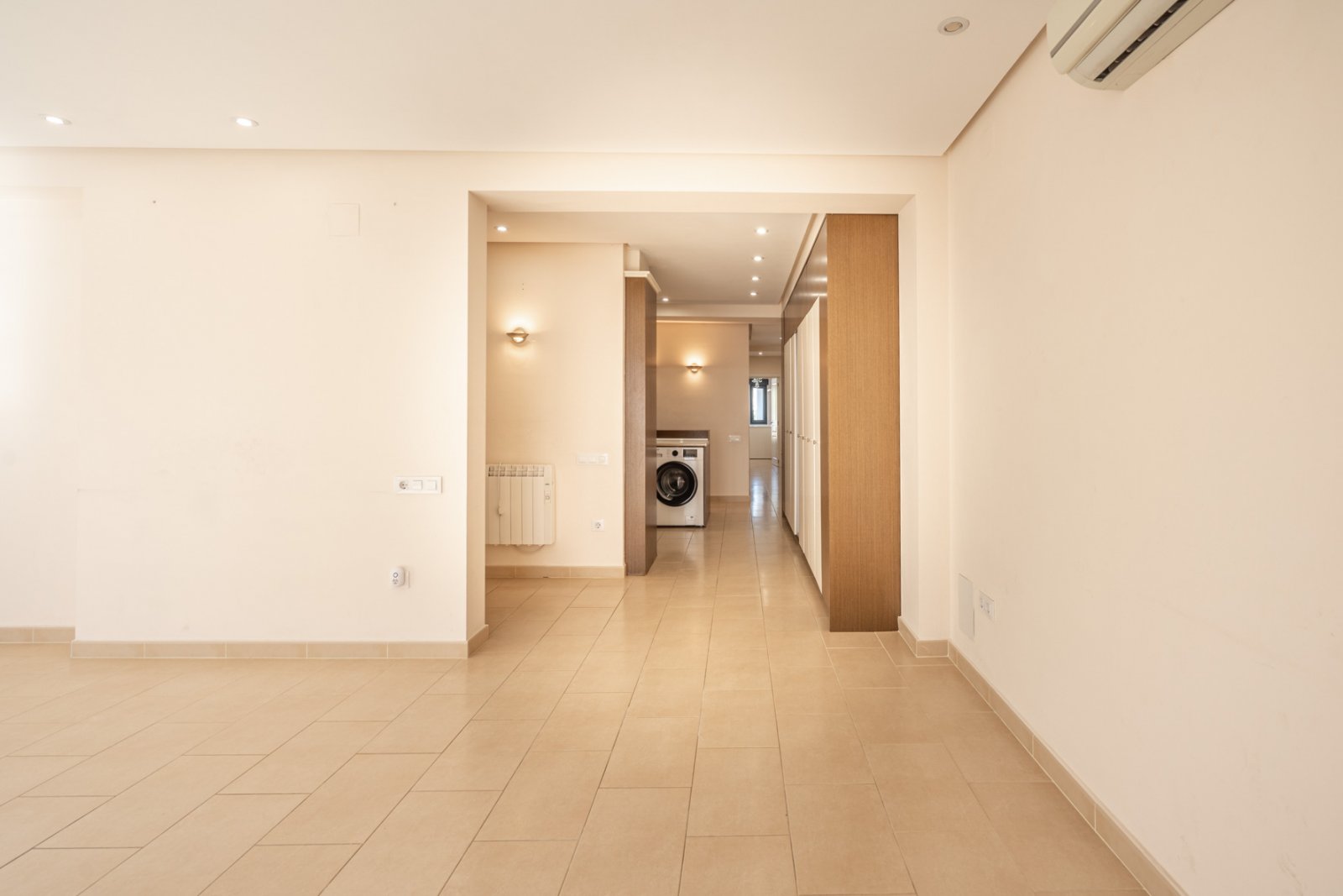 4139JAV Großes Reihenhaus im Zentrum von Jávea zu verkaufen