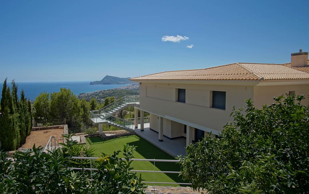 C3XY7000ALT Geräumige Villa zum Verkauf mit Meerblick in Altea