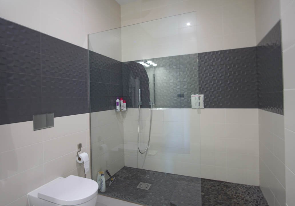 C3XY7000ALT Geräumige Villa zum Verkauf mit Meerblick in Altea