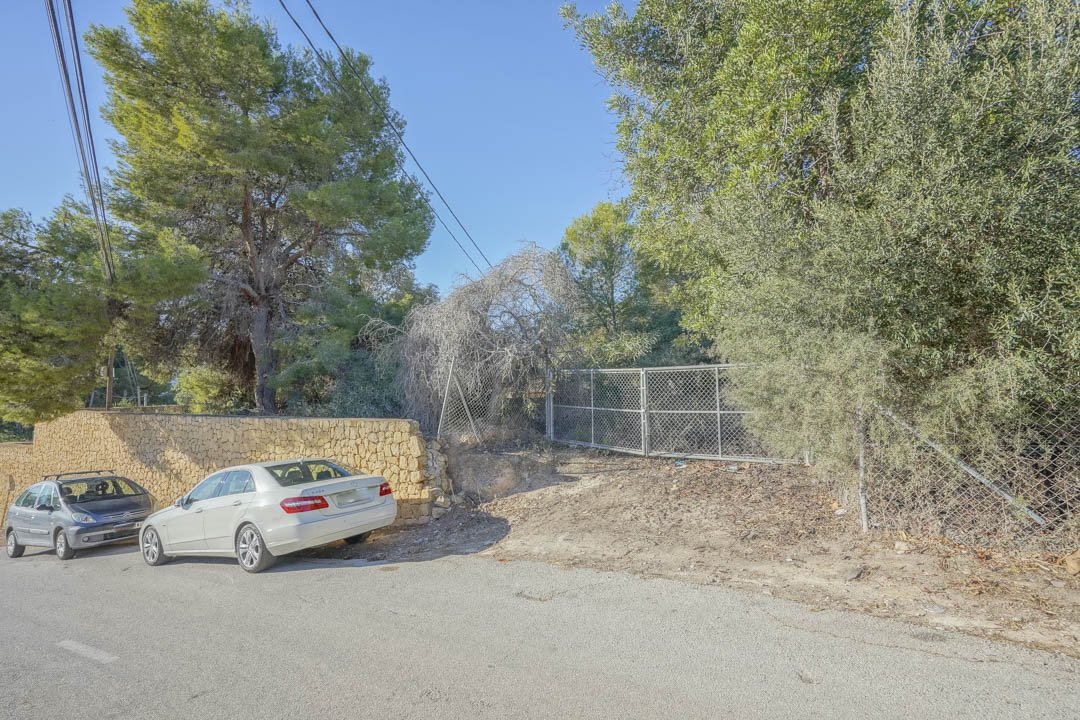 C3XY4331BEN 2 benachbarte urbane Grundstücke in der Nähe des Strandes La Fustera in Benissa zu verkaufen