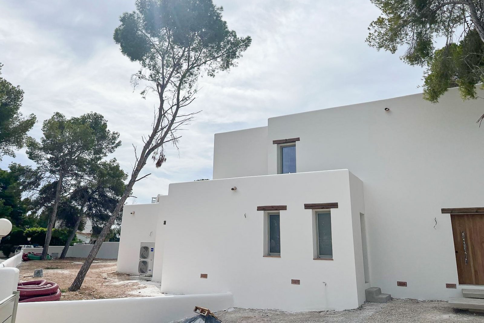 C4XY8129MOR Villa im ibizenkischen Stil zum Verkauf in Moraira.
