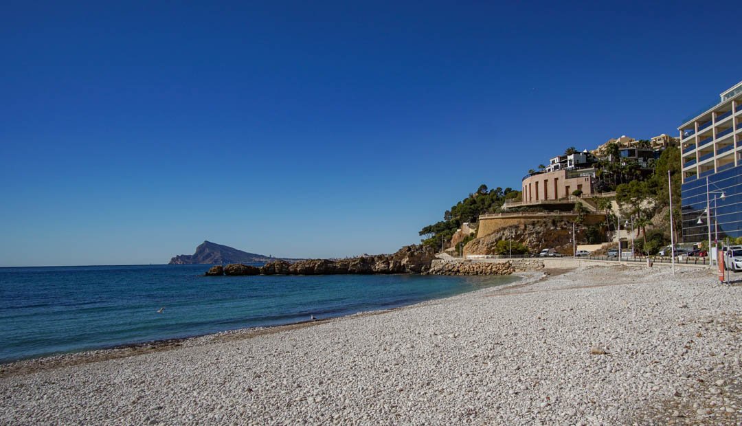 7056ALT Moderne Villa mit Berg- und Meerblick in Altea Hills zu verkaufen