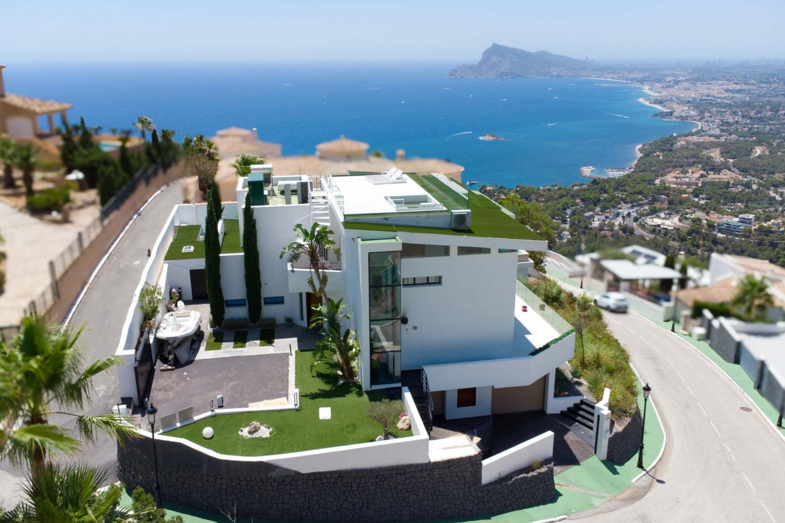 7056ALT Moderne Villa mit Berg- und Meerblick in Altea Hills zu verkaufen