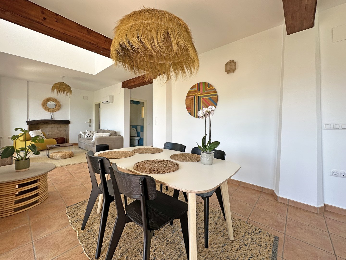 C4XY4536JAL Renovierte Villa zum Verkauf mit Panoramablick auf das Tal im Valle del Paraíso