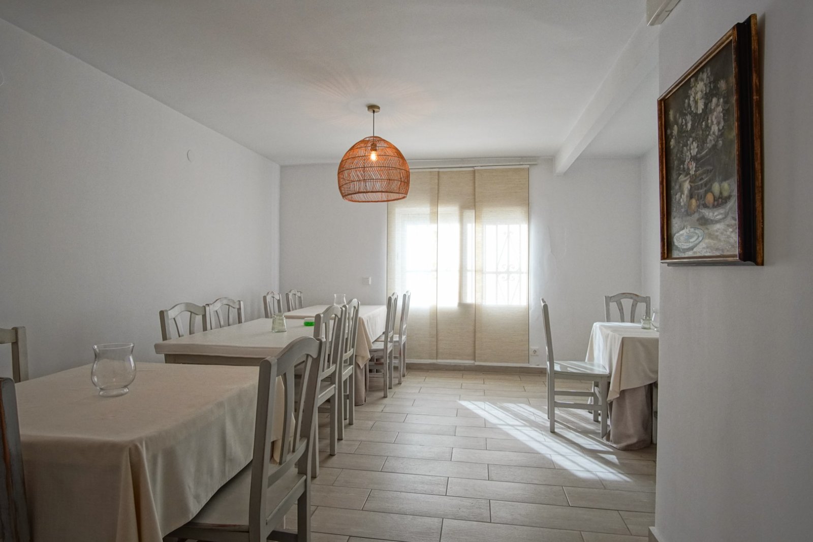 8293DEN Villa und Geschäft mit teilweisem Meerblick zu verkaufen in Las Rotas, Denia.