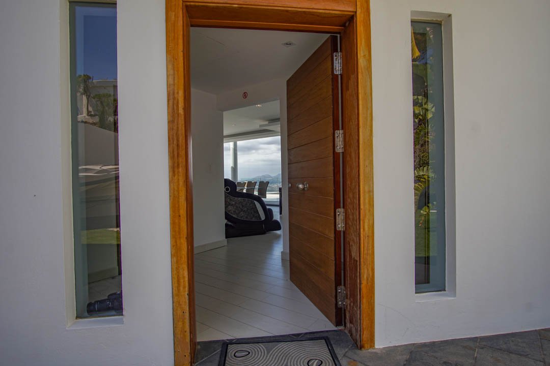 7056ALT Moderne Villa mit Berg- und Meerblick in Altea Hills zu verkaufen