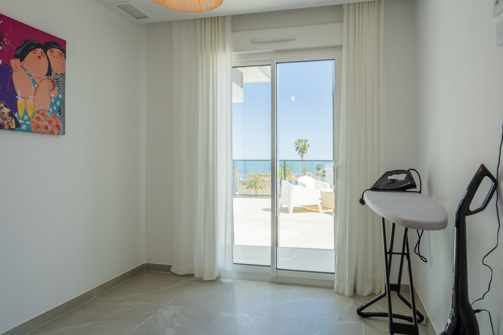 4502DEN Fantastisches modernes Penthouse direkt am Strand zu verkaufen in Denia