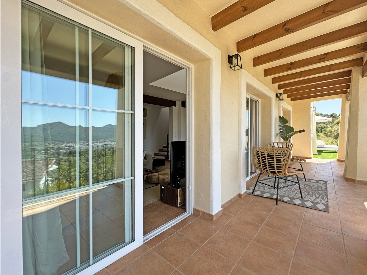 C4XY4536JAL Renovierte Villa zum Verkauf mit Panoramablick auf das Tal im Valle del Paraíso