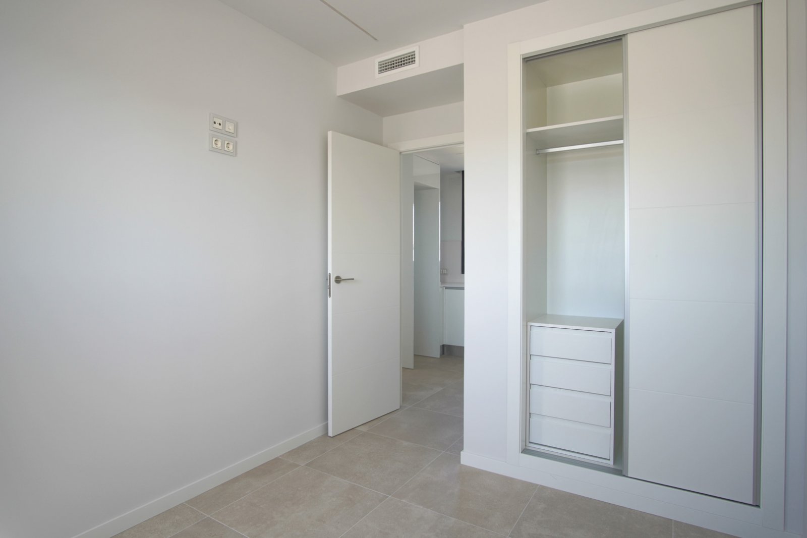 8297DEN Penthouse mit großer Terrasse, in erster Linie mit Meer- und Bergblick, zu verkaufen in Denia.