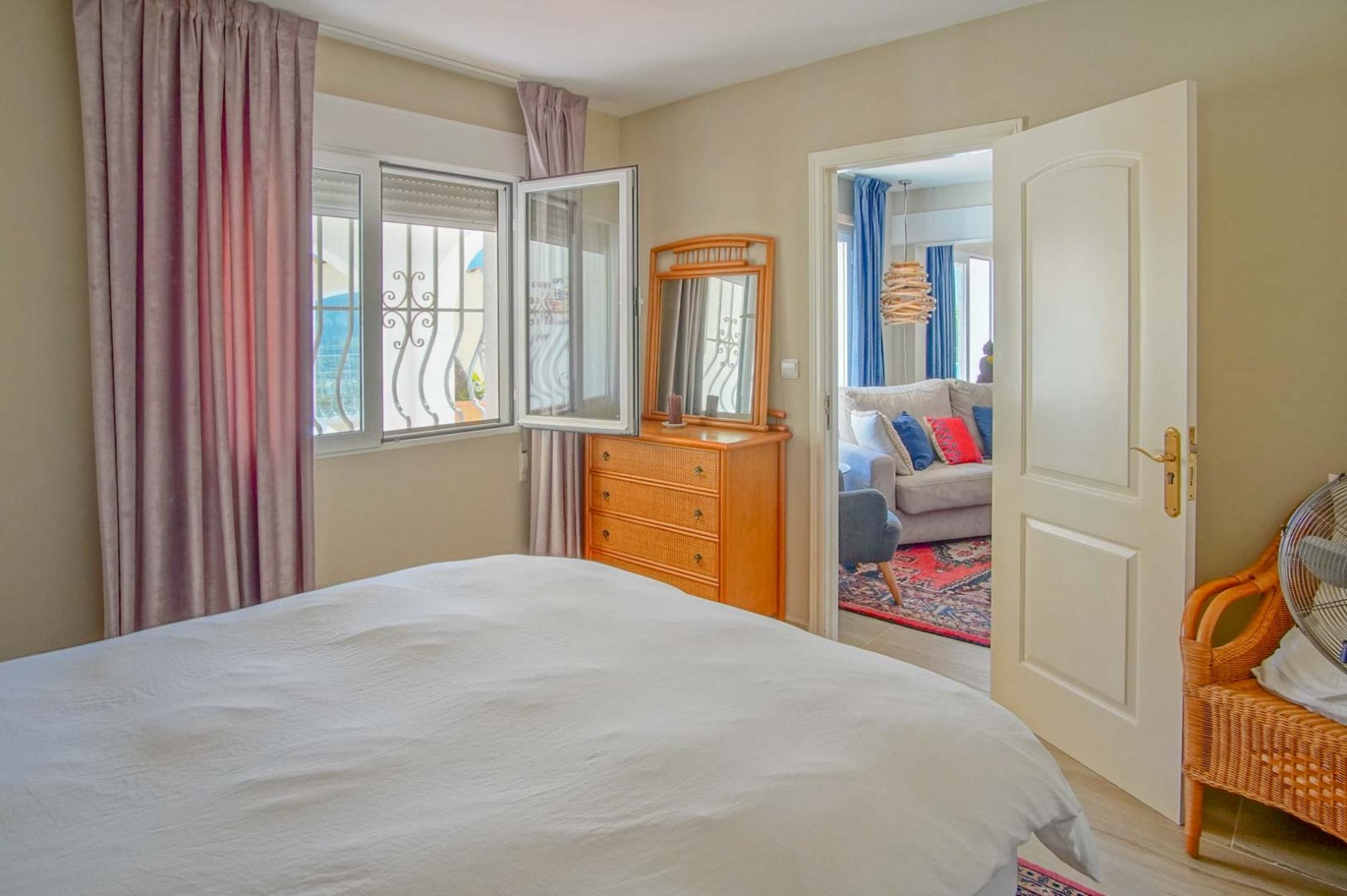 8152PEG Villa mit Meerblick zum Verkauf in Monte Pego