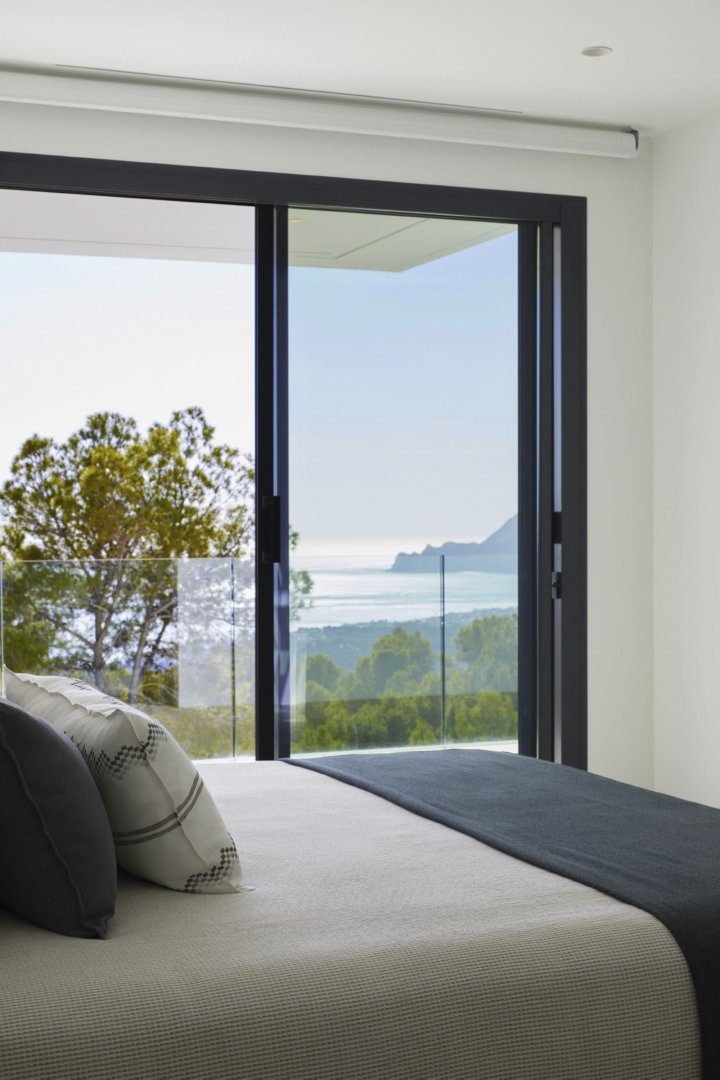 4380ALT Moderne Neubauvilla mit herrlichem Meerblick zum Verkauf in Altea