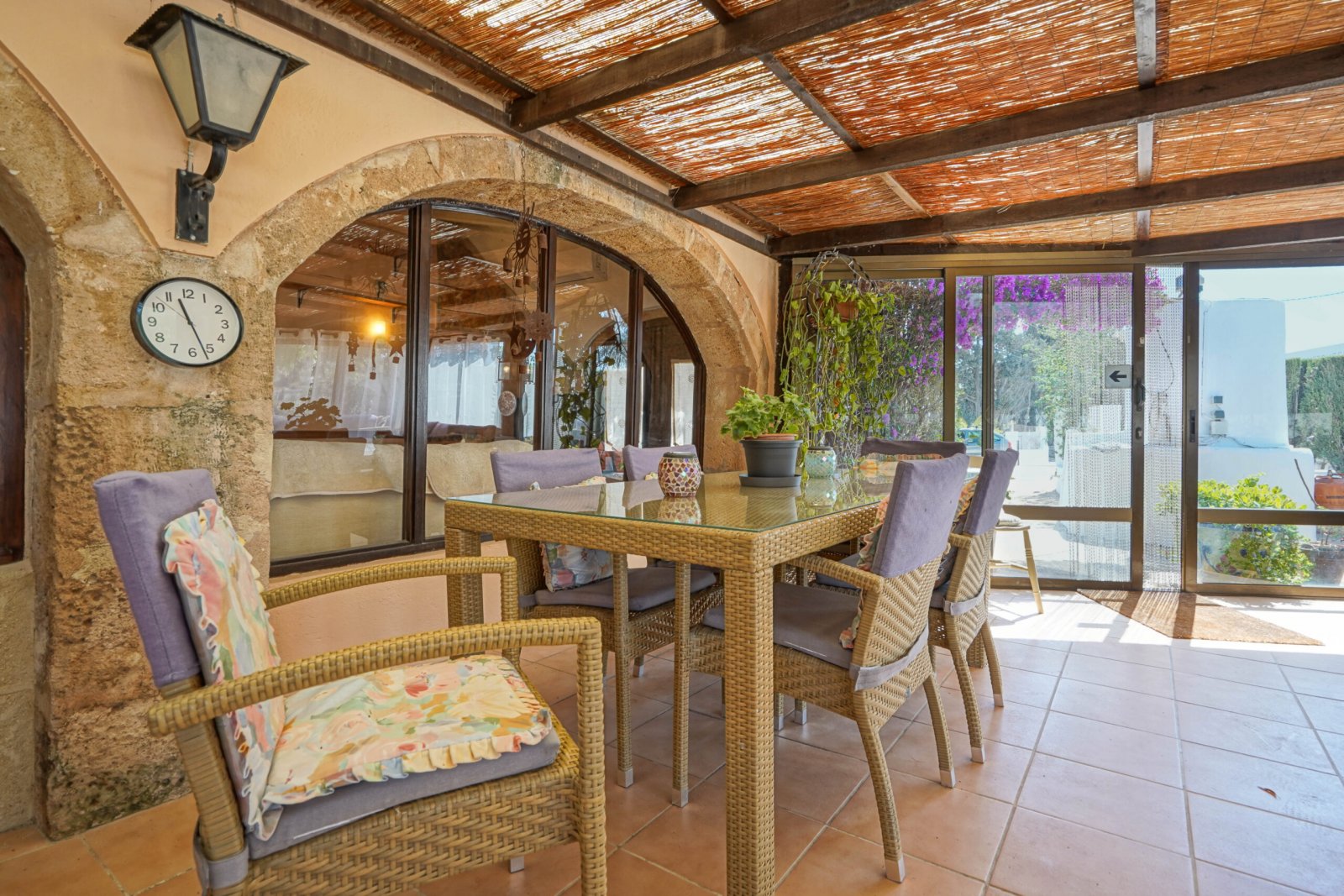 C3XY4395JAV Traditionelle Villa auf flachem Grundstück mit Gewerbeerlaubnis zum Verkauf in Jávea