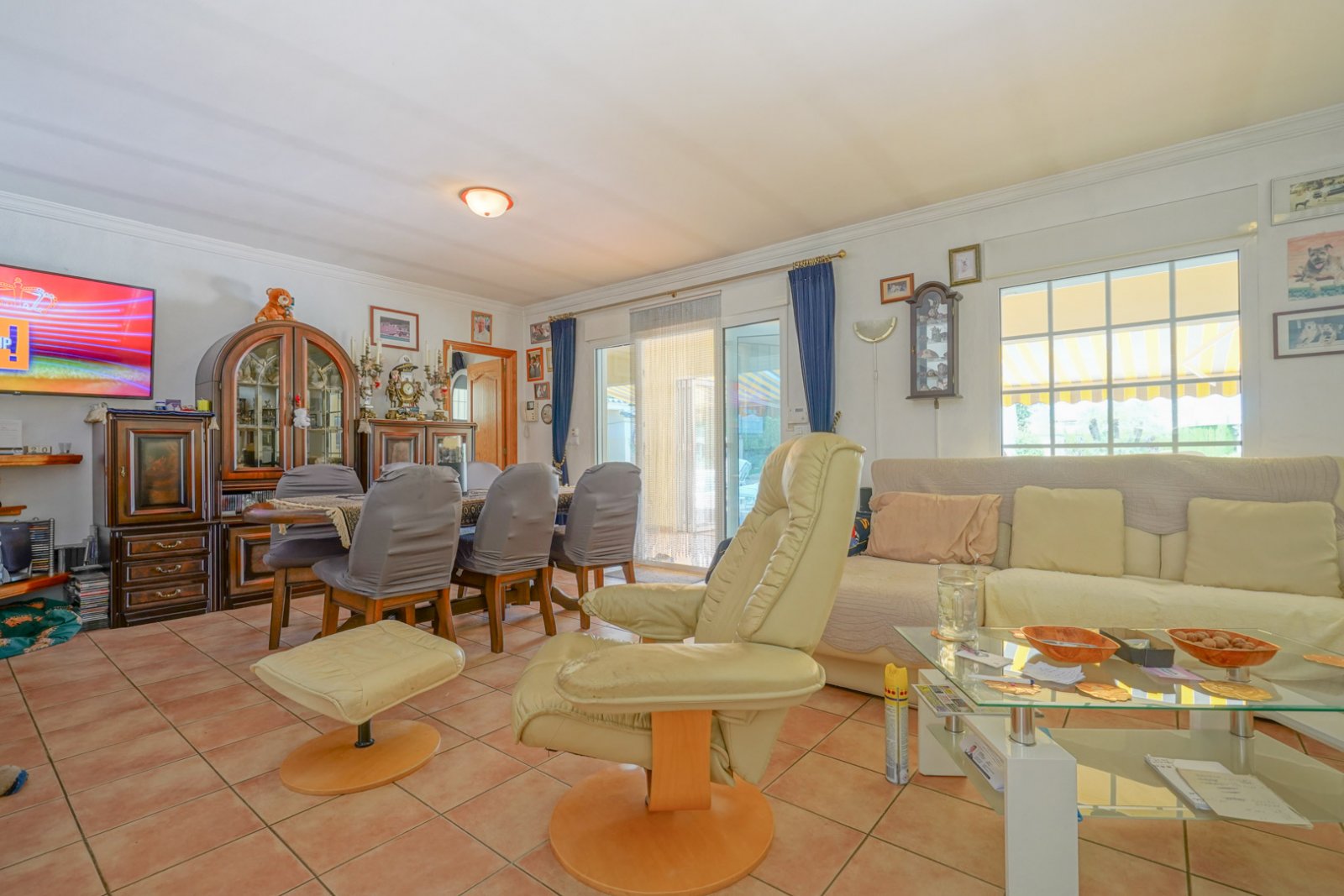 4397ELS Villa auf großem Grundstück mit geräumigem Gästehaus in Els Poblets zu verkaufen