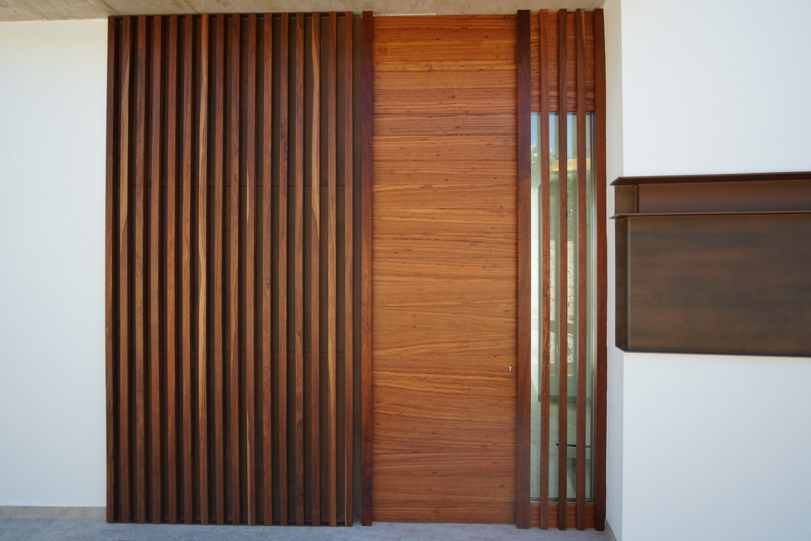 8280BEN Moderne Villa mit teilweisem Meerblick zum Verkauf in Benissa.