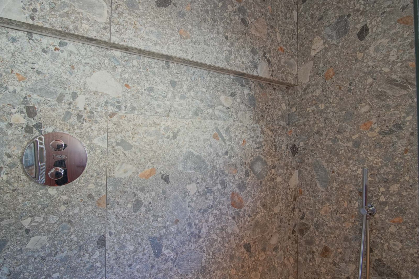 8280BEN Moderne Villa mit teilweisem Meerblick zum Verkauf in Benissa.