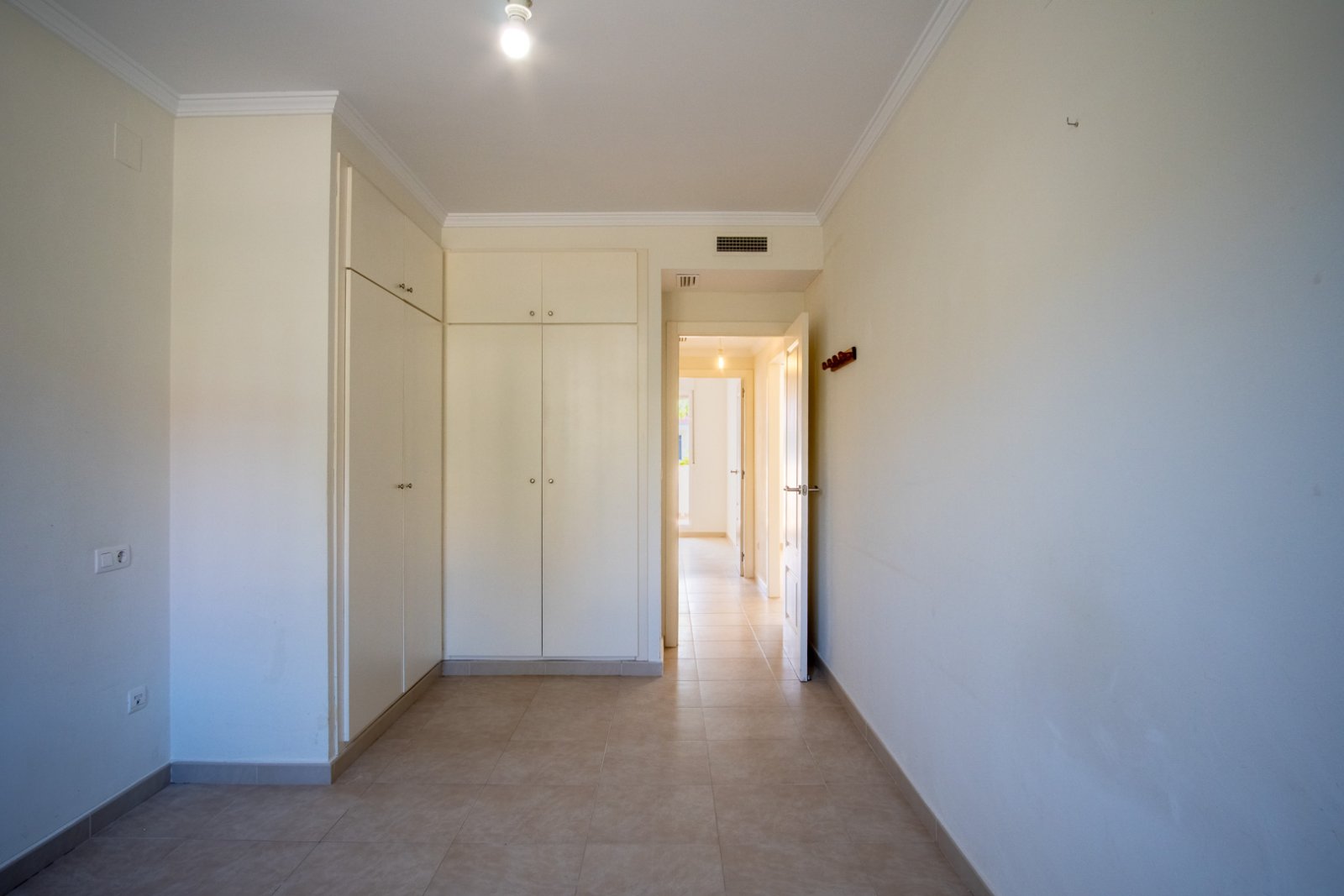 8294JES Erdgeschosswohnung mit Gemeinschaftspool zum Verkauf in Jesús Pobre.