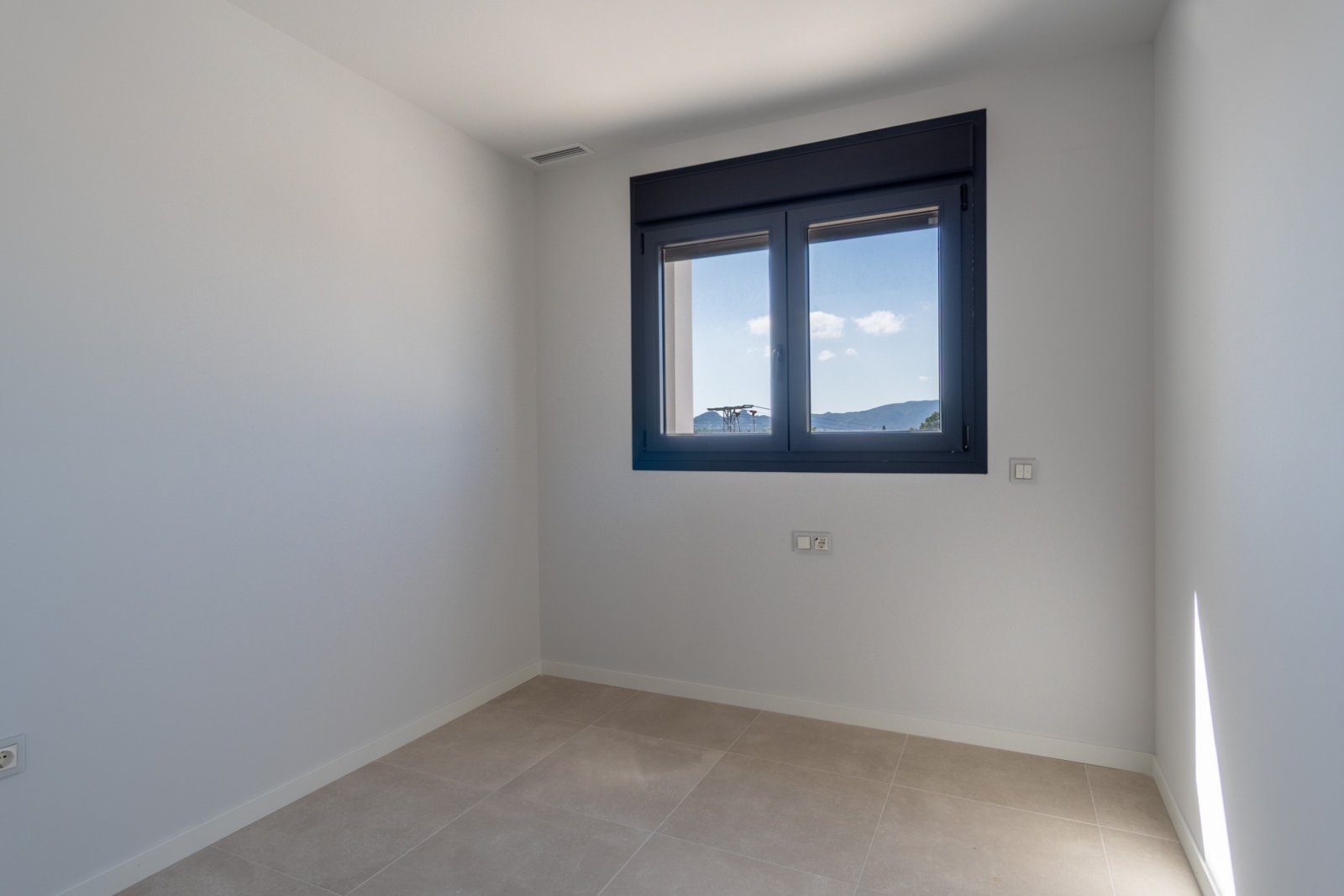 8297DEN Penthouse mit großer Terrasse, in erster Linie mit Meer- und Bergblick, zu verkaufen in Denia.