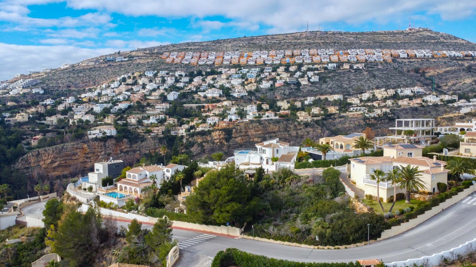 4043BELL Luxuriöse Villa mit Meerblick in Cumbre del Sol zu verkaufen