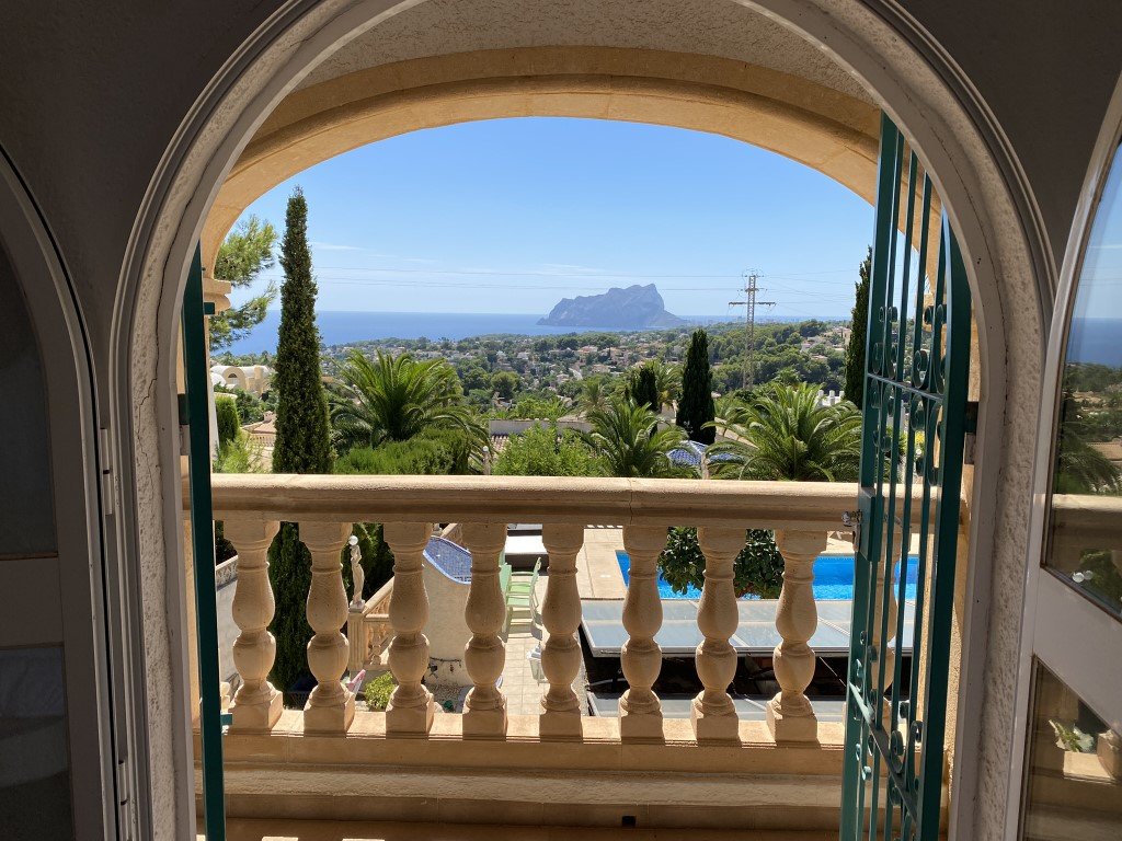 C3XY6446BEN Geräumige traditionelle spanische Villa mit Meerblick zum Verkauf in Benissa