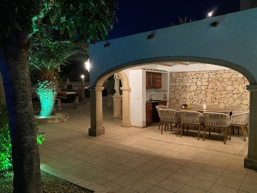 C3XY6446BEN Geräumige traditionelle spanische Villa mit Meerblick zum Verkauf in Benissa