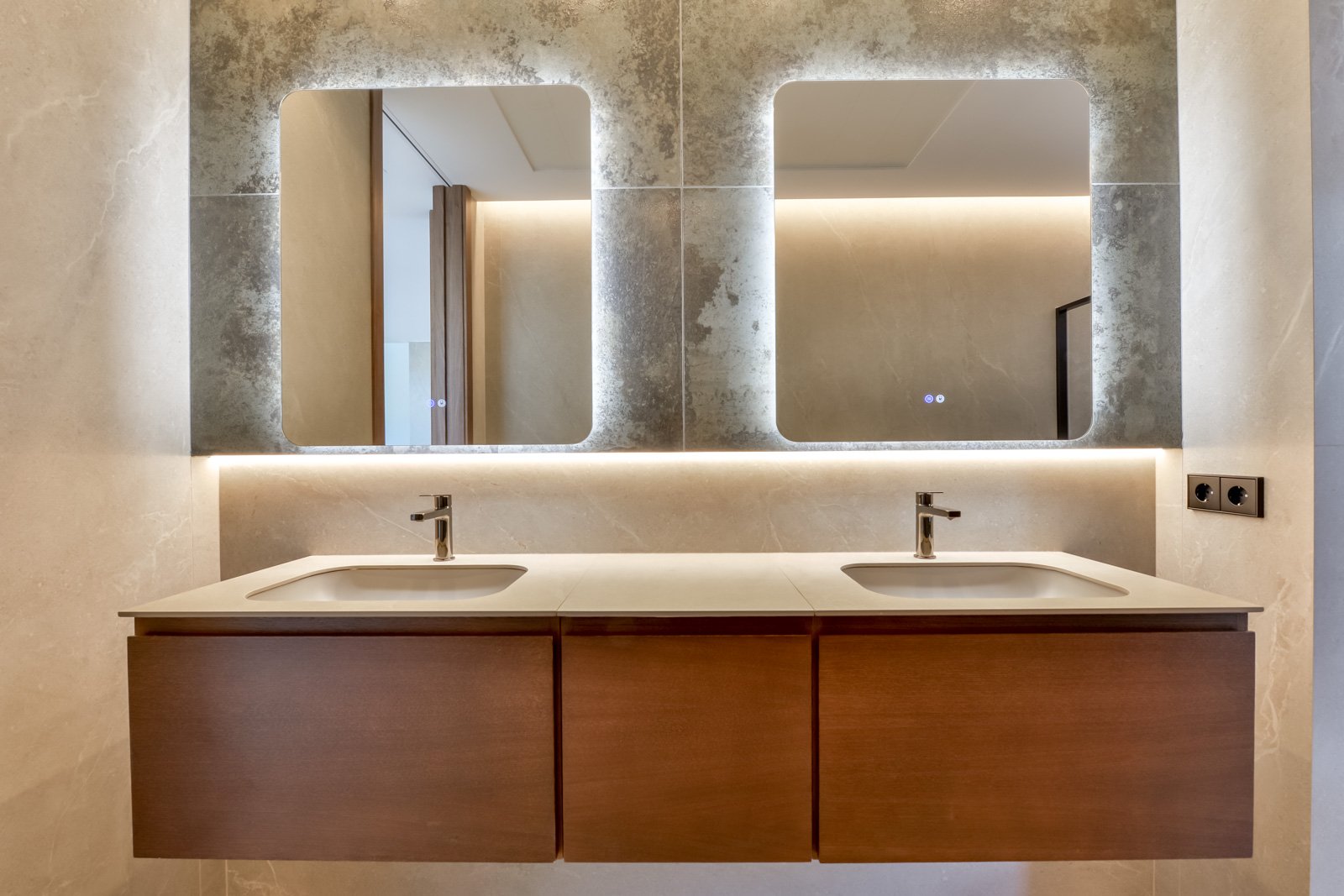 4405ALT Fantastische Neubauvilla mit Meerblick zum Verkauf in Altea