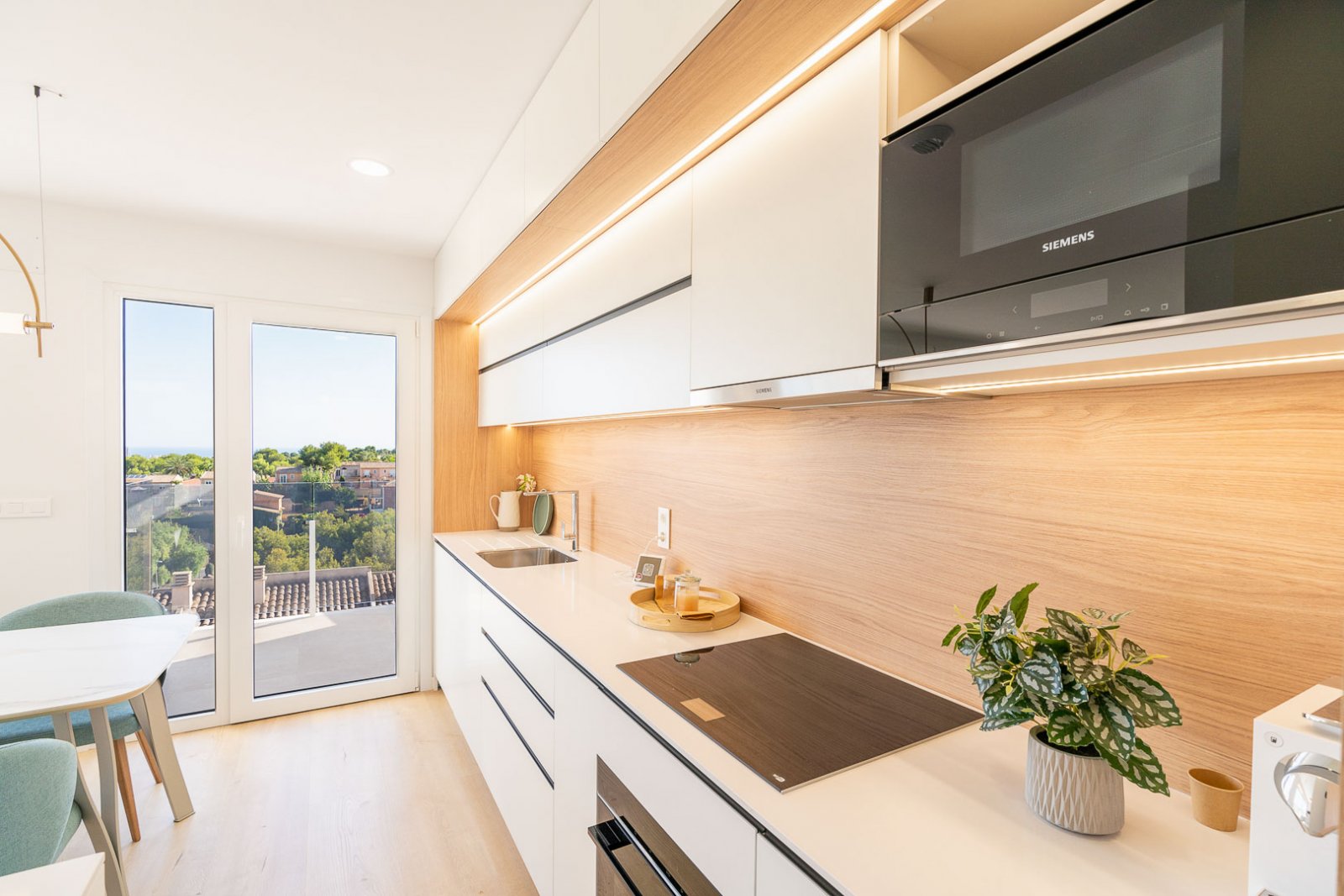 8237NUC Neubau-Doppelhaushälften mit Panoramablick auf das Meer zum Verkauf in La Nucía.