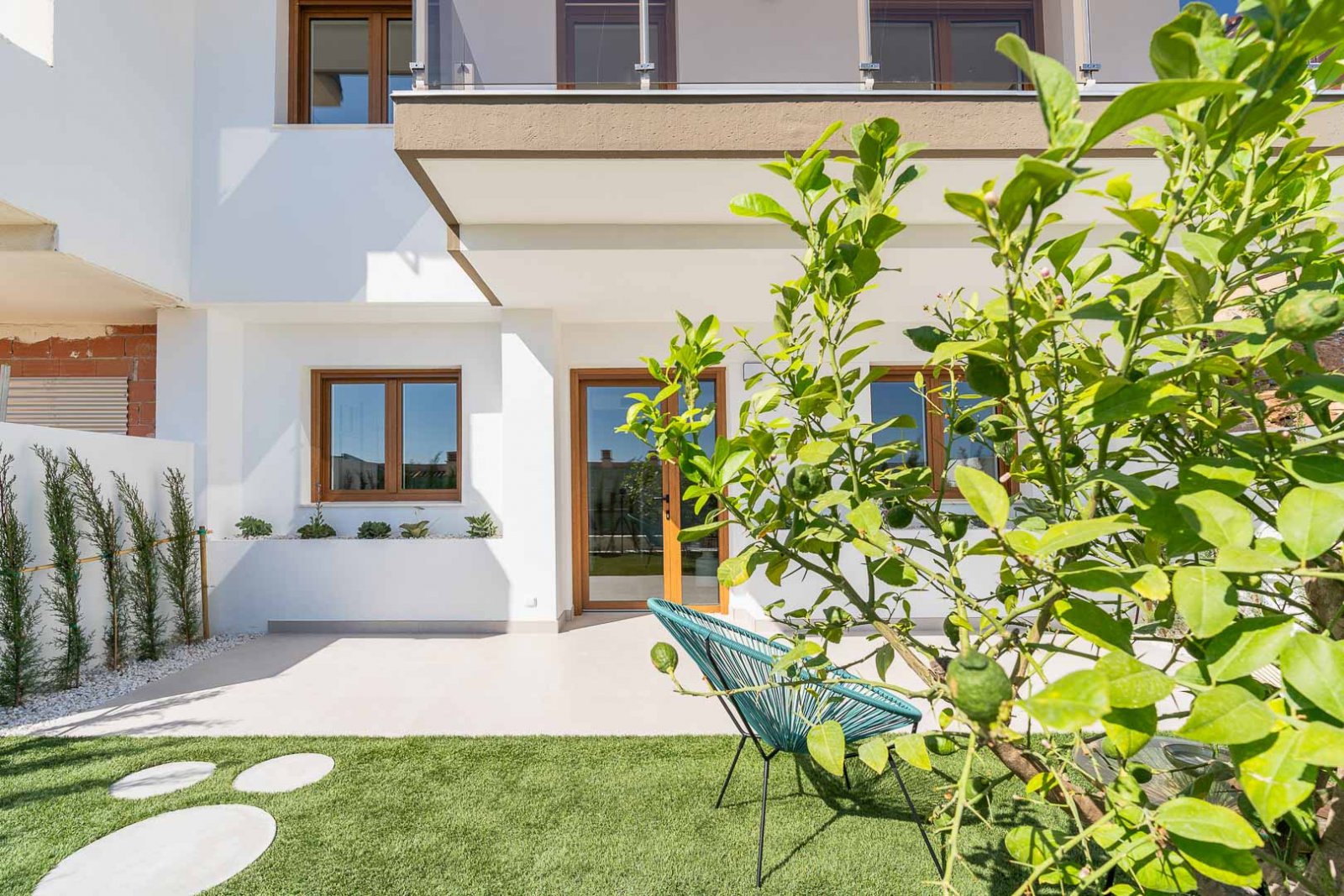 8237NUC Neubau-Doppelhaushälften mit Panoramablick auf das Meer zum Verkauf in La Nucía.