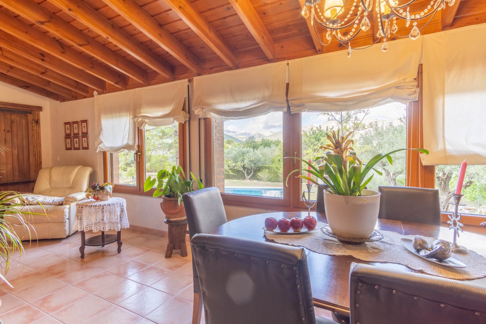 C3XY8197ORB Großer Bauernhof mit viel Land und Stall zum Verkauf in Orba