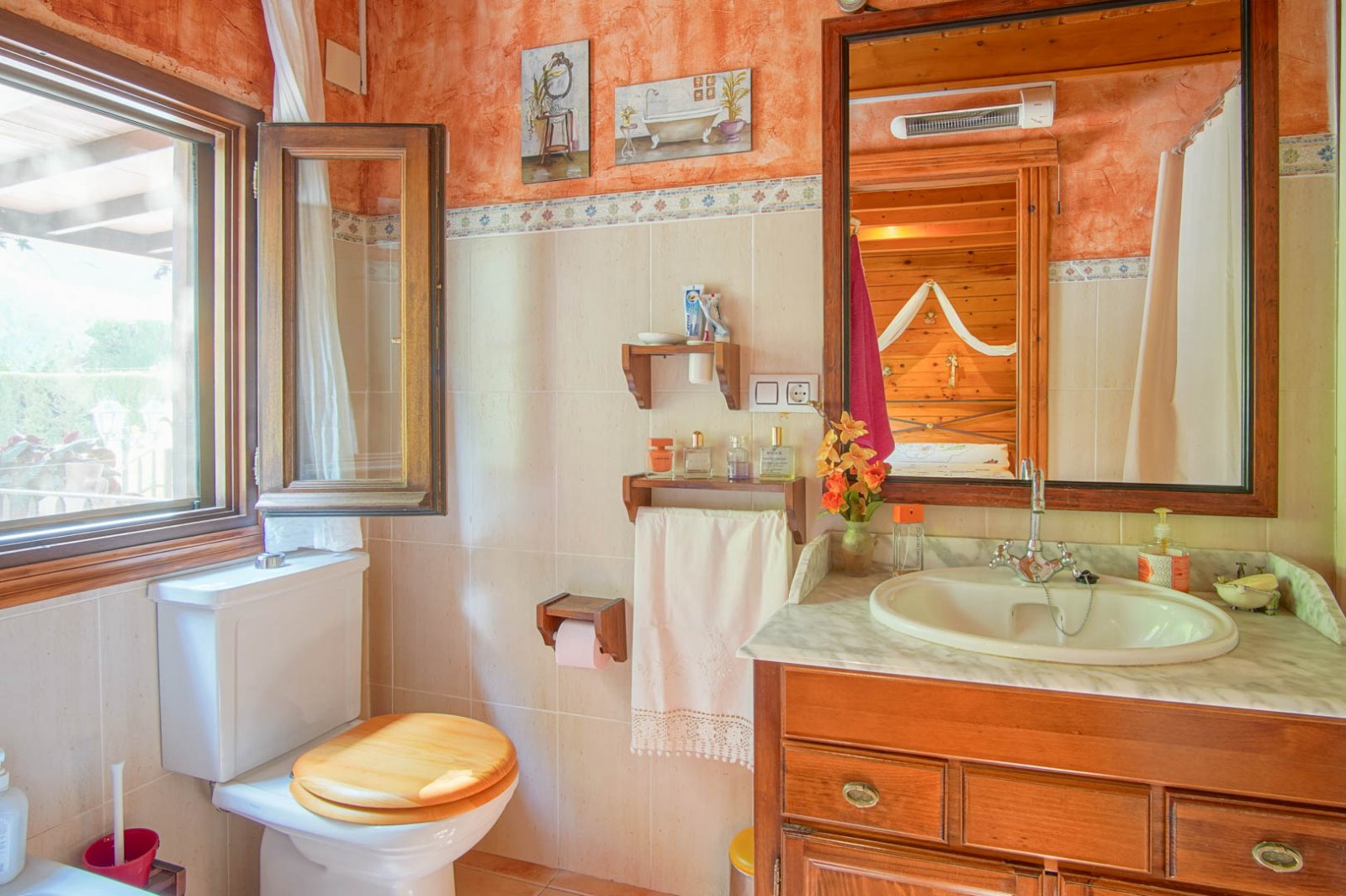 C3XY8197ORB Großer Bauernhof mit viel Land und Stall zum Verkauf in Orba