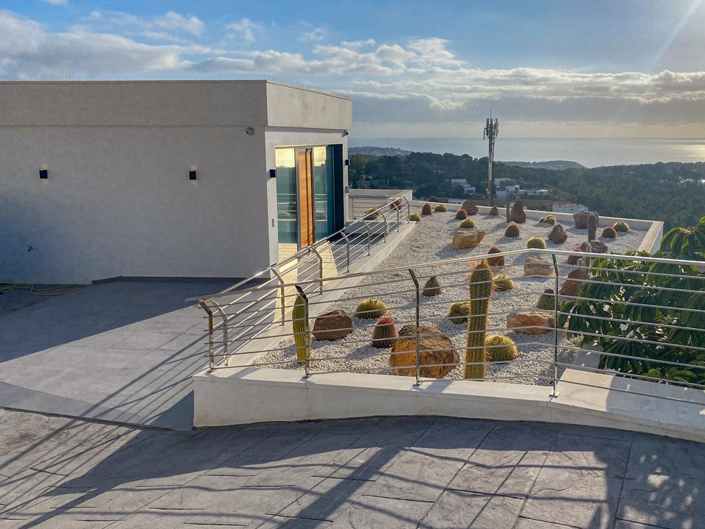 4442BEN Moderne Villa mit atemberaubendem Meerblick in Benissa zu verkaufen