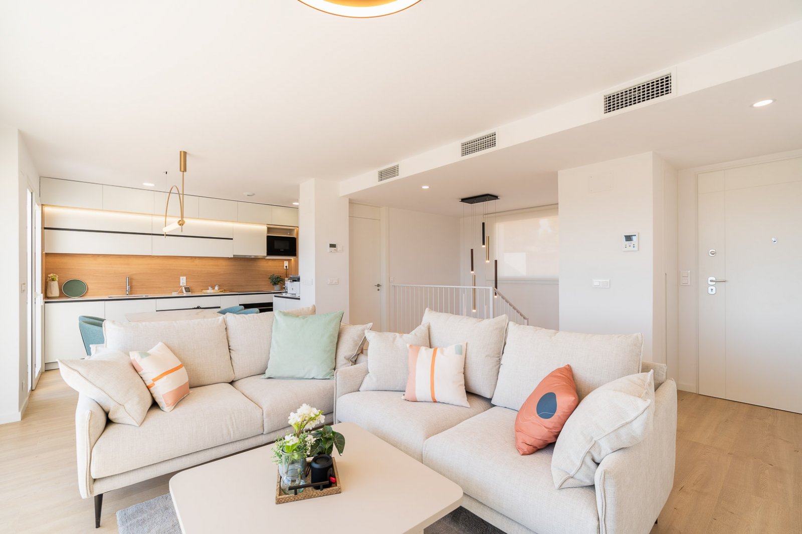 8237NUC Neubau-Doppelhaushälften mit Panoramablick auf das Meer zum Verkauf in La Nucía.