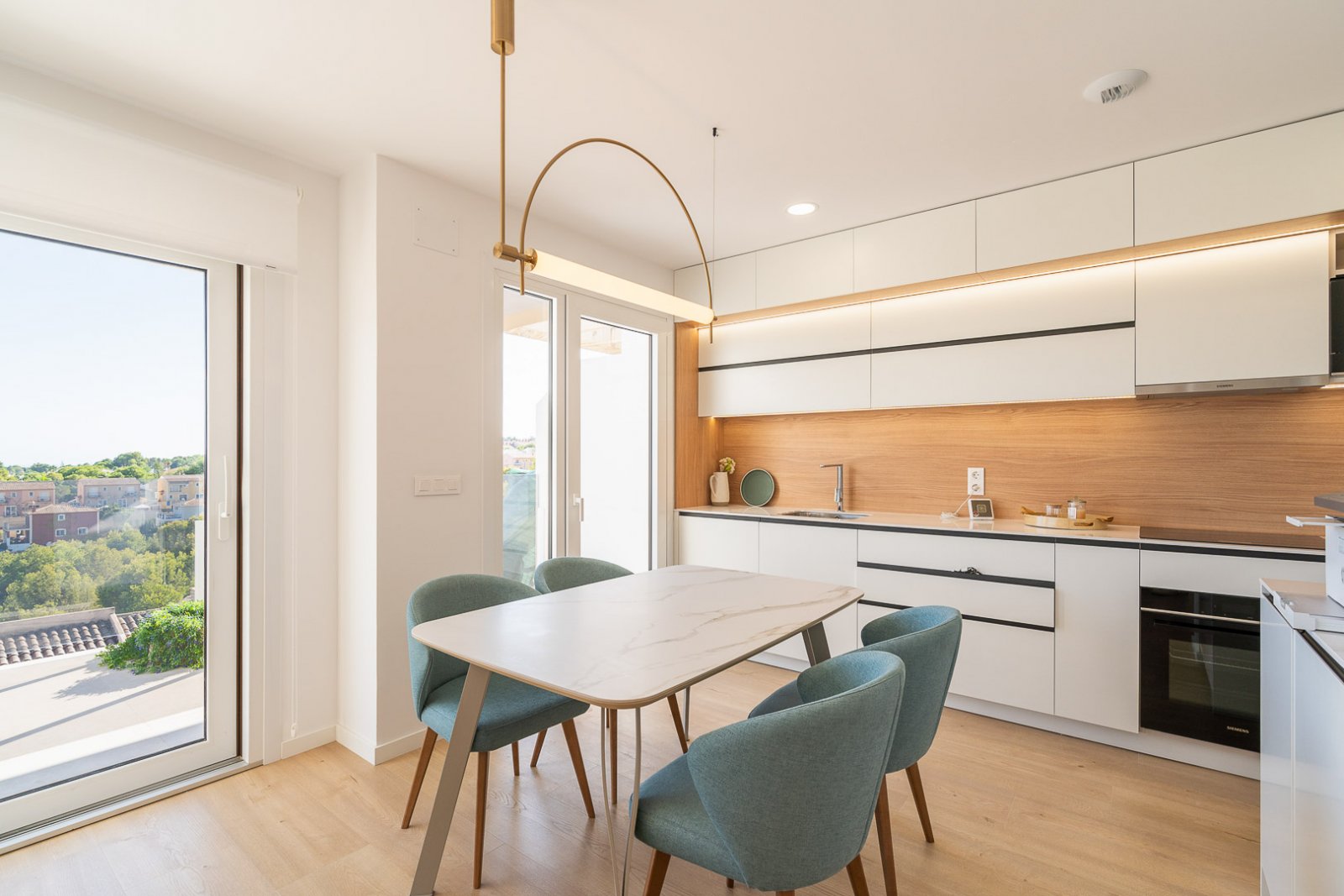 8237NUC Neubau-Doppelhaushälften mit Panoramablick auf das Meer zum Verkauf in La Nucía.