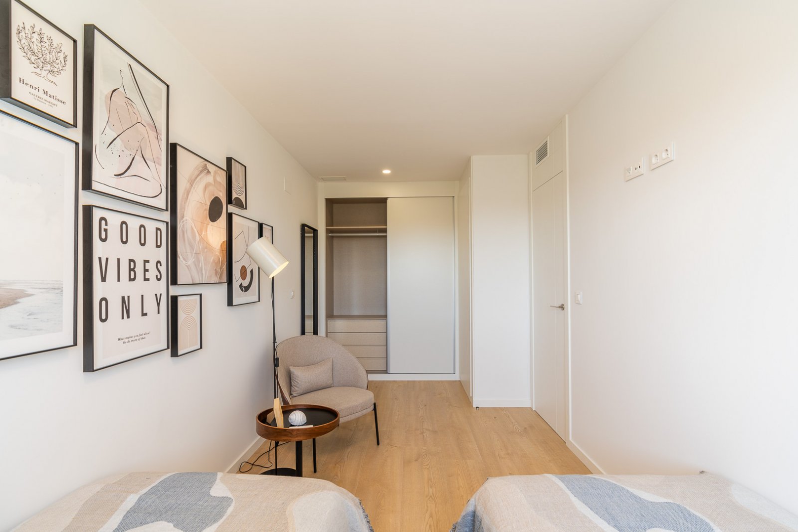 8237NUC Neubau-Doppelhaushälften mit Panoramablick auf das Meer zum Verkauf in La Nucía.