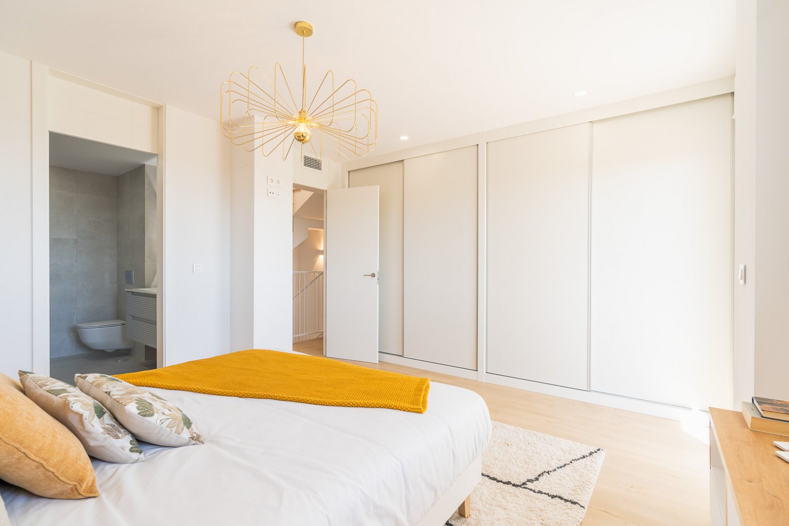 8237NUC Neubau-Doppelhaushälften mit Panoramablick auf das Meer zum Verkauf in La Nucía.