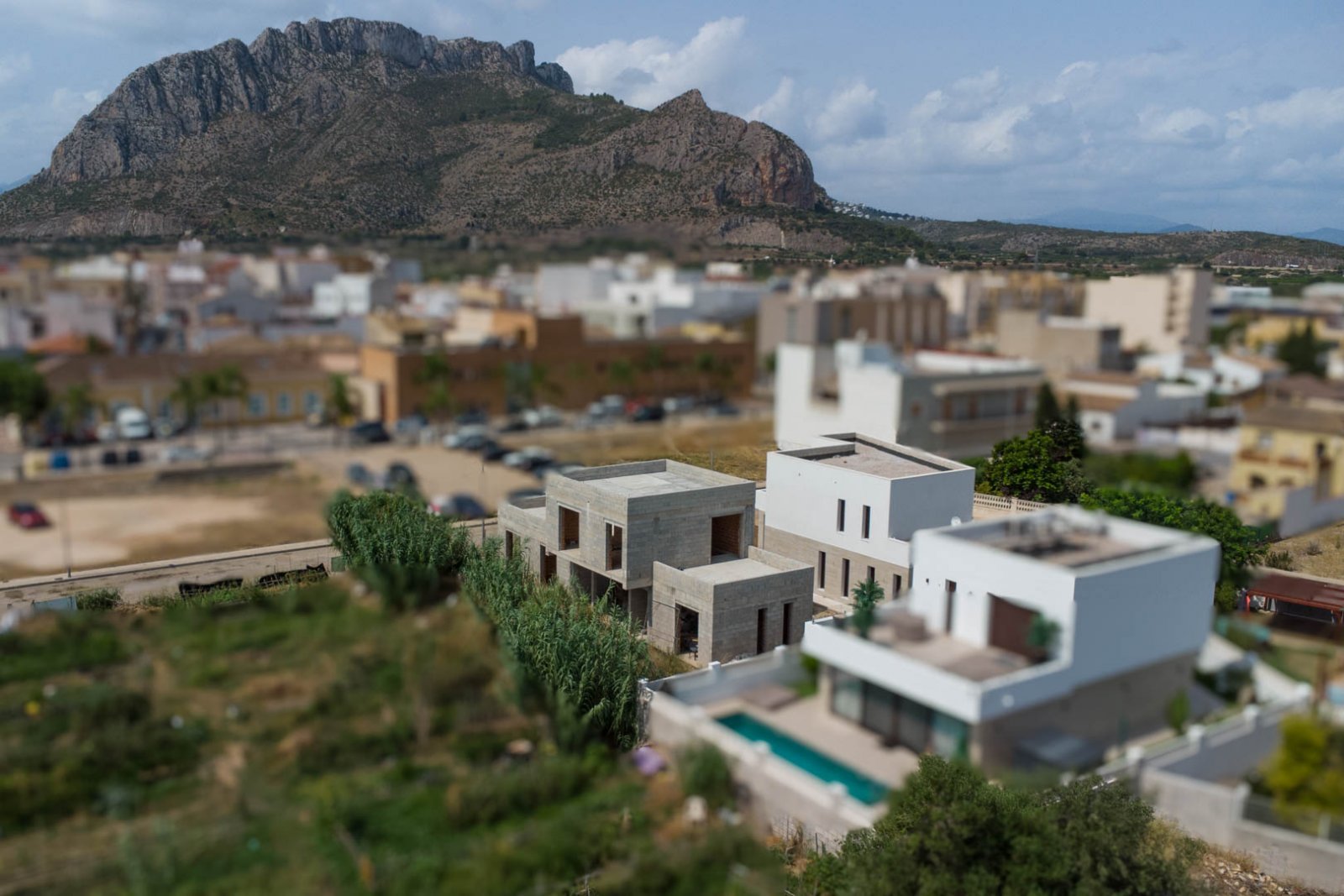 8288VER Moderne Villa im Bau in Meeresnähe zum Verkauf in Vergel.