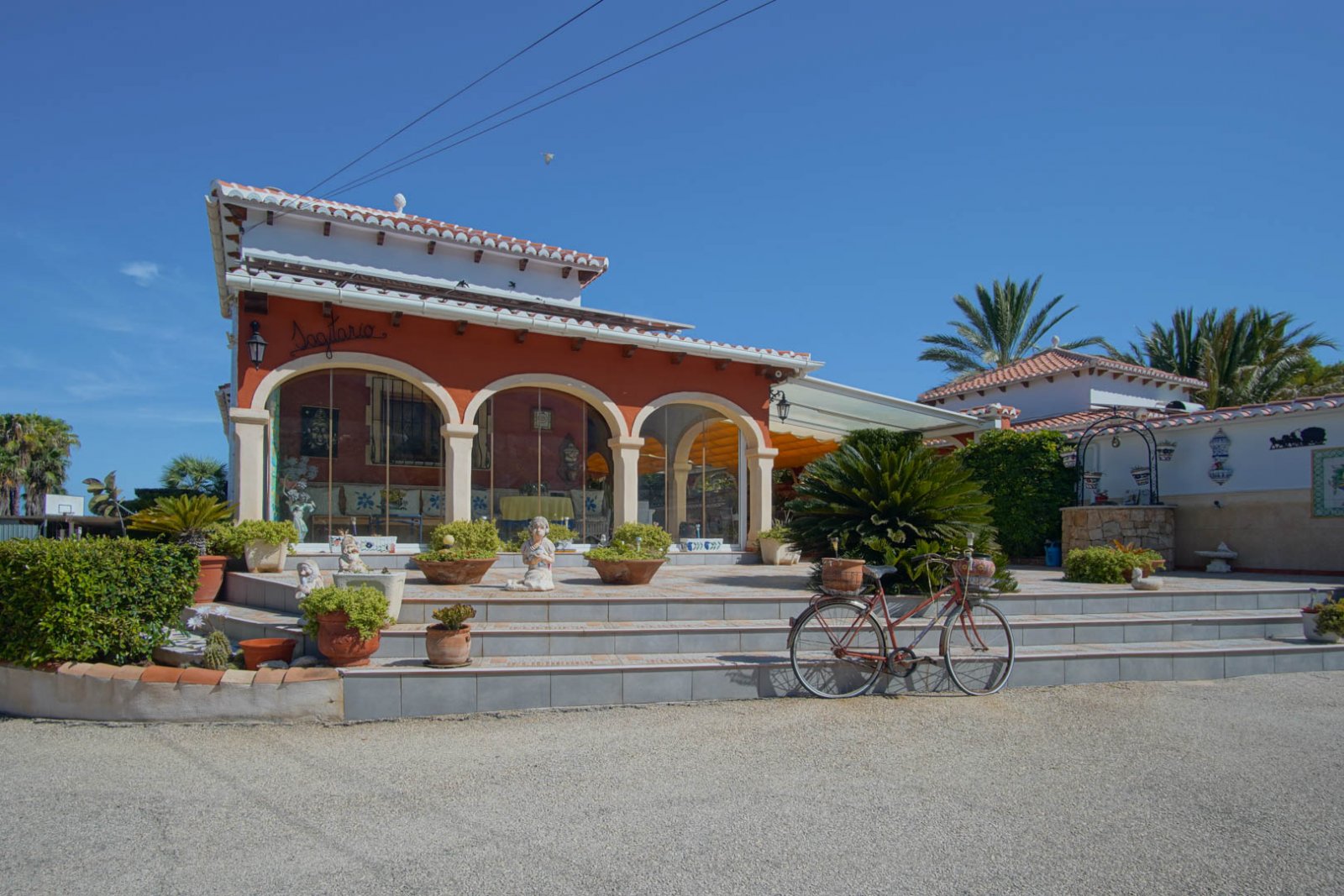 8291DEN Doppelhaushälfte zum Verkauf in La Pedrera, Dénia, nur einen Steinwurf vom Zentrum entfernt.