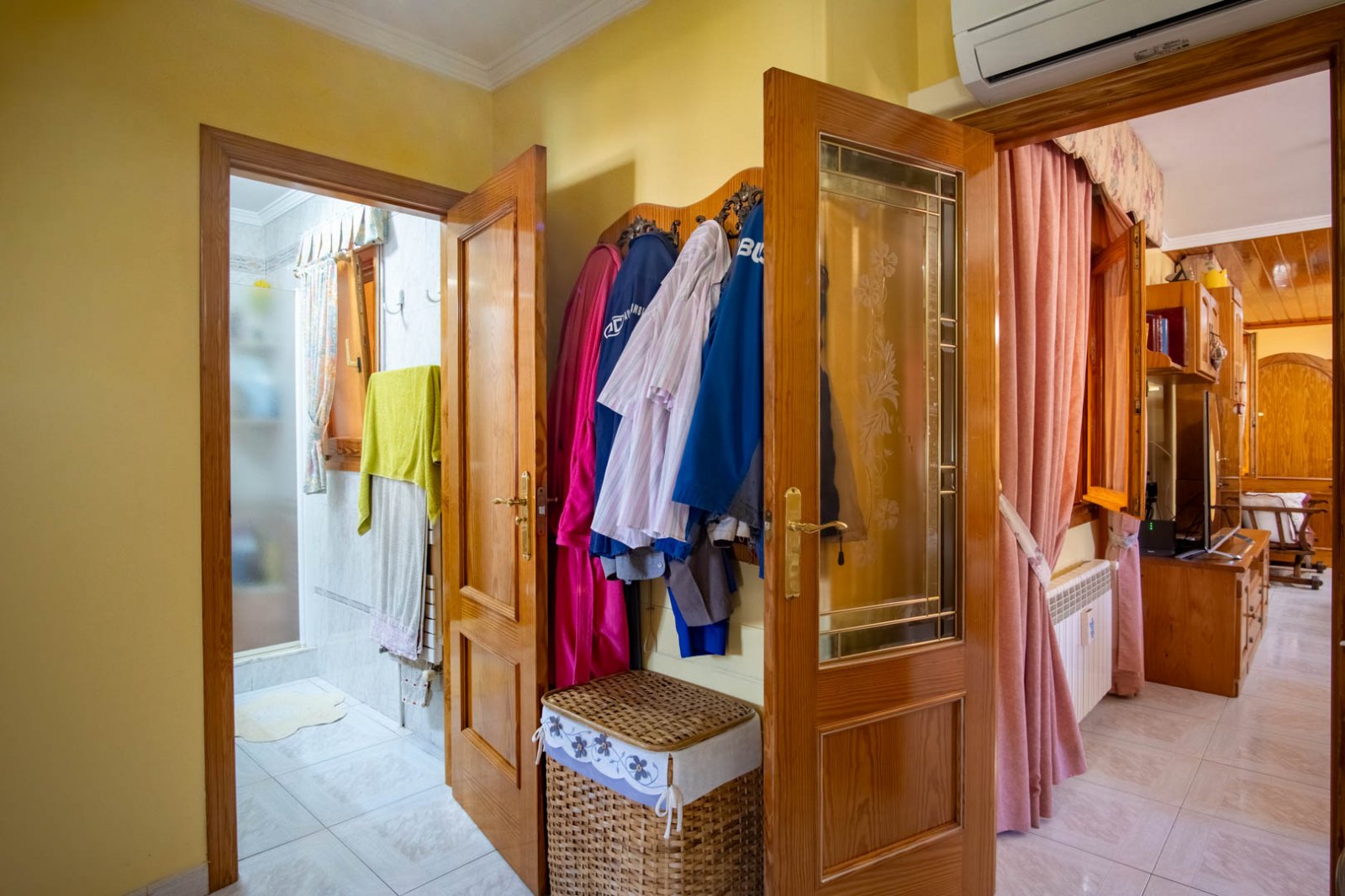 8291DEN Doppelhaushälfte zum Verkauf in La Pedrera, Dénia, nur einen Steinwurf vom Zentrum entfernt.