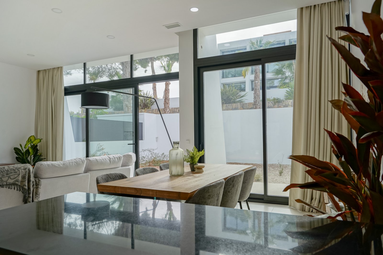 4568CAL Moderne Neubau-Doppelhaushälfte zum Verkauf in Calpe