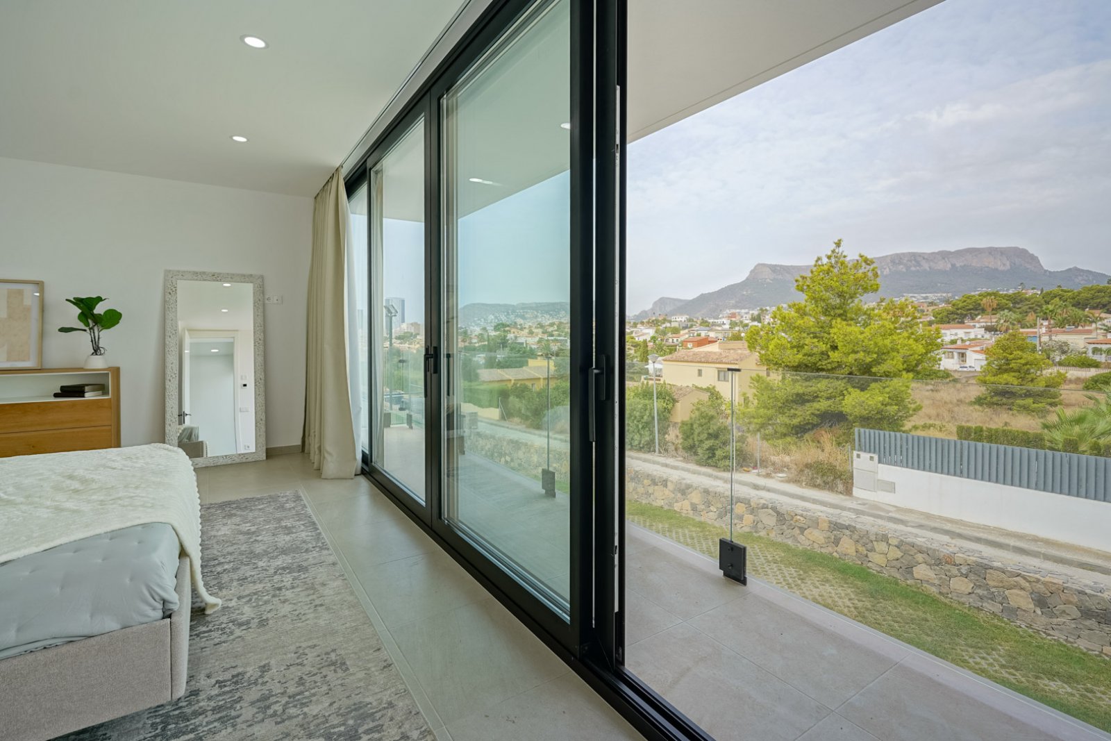 4568CAL Moderne Neubau-Doppelhaushälfte zum Verkauf in Calpe