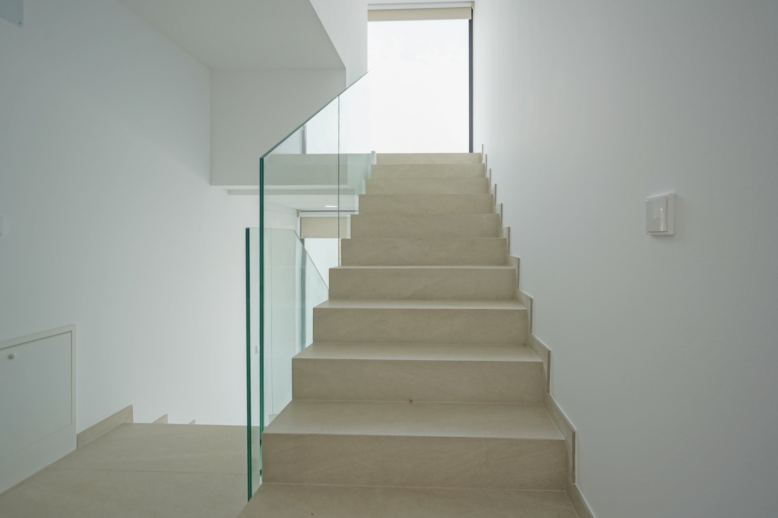 4568CAL Moderne Neubau-Doppelhaushälfte zum Verkauf in Calpe