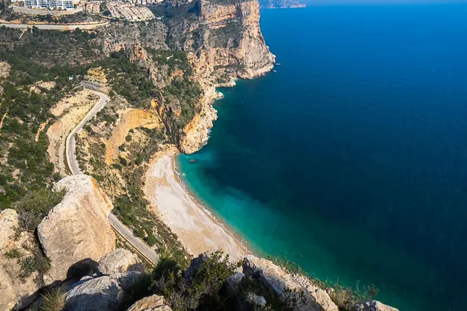 9001MOR Villa mit Pool und Meerblick in Moraira zu verkaufen.