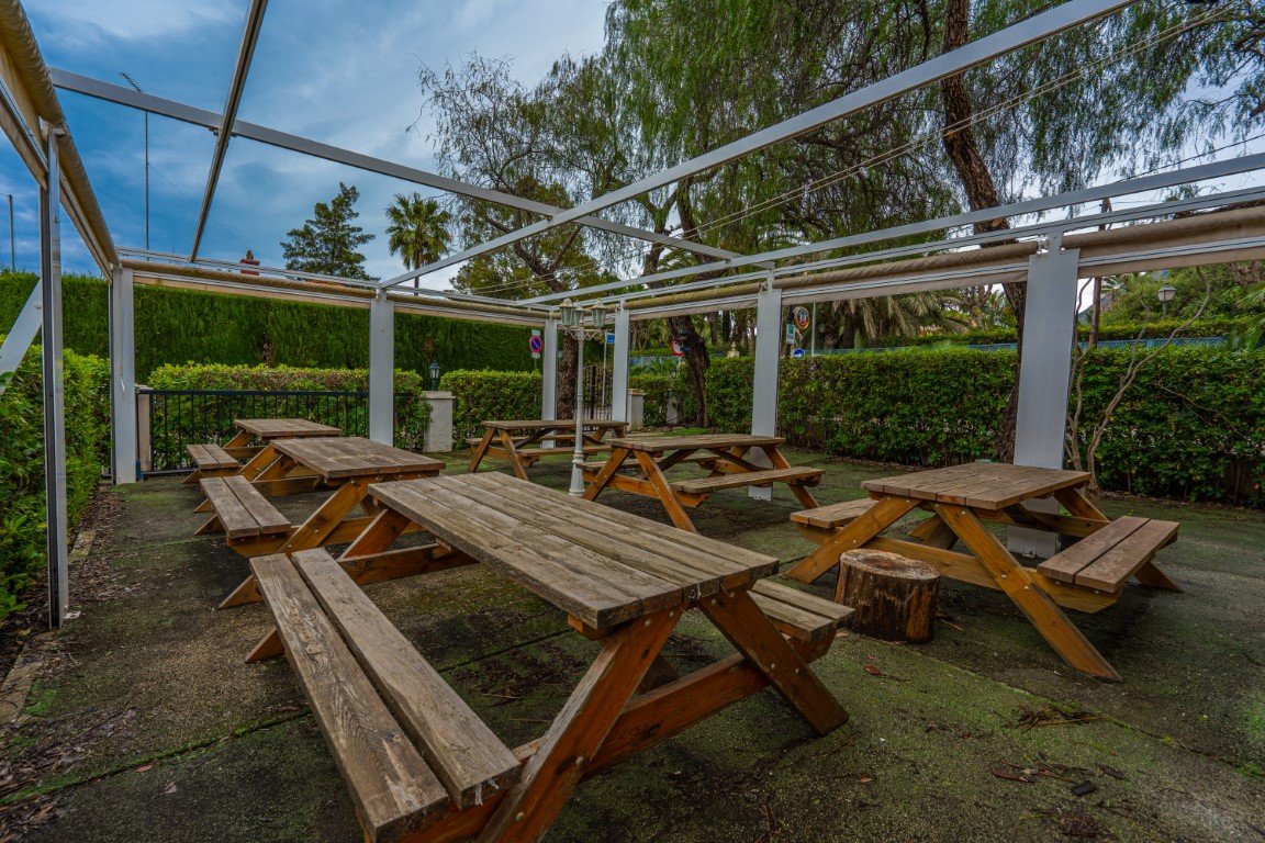 4046DEN Chalet mit kommerziellem Potenzial zum Verkauf in Las Rotas Denia