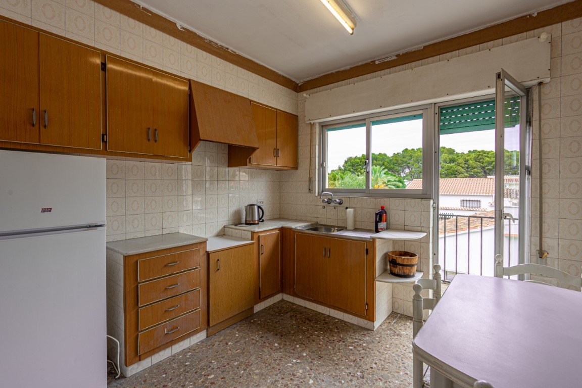 4046DEN Chalet mit kommerziellem Potenzial zum Verkauf in Las Rotas Denia