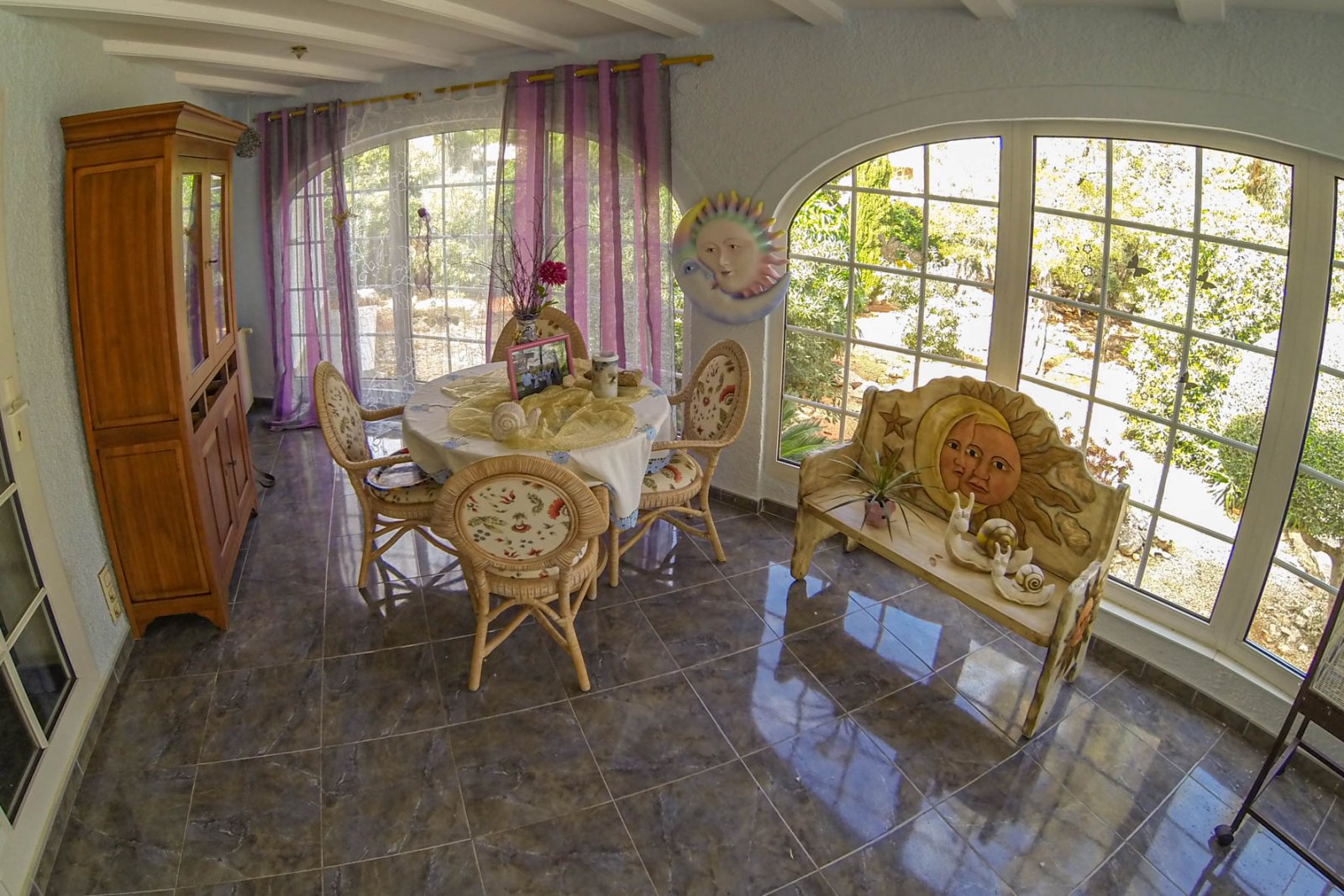 8034DEN Villa mit teilweisem Meerblick zum Verkauf in El Montgó, Denia.